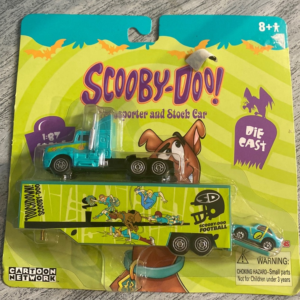 Scooby Doo Transporter & Stock Car